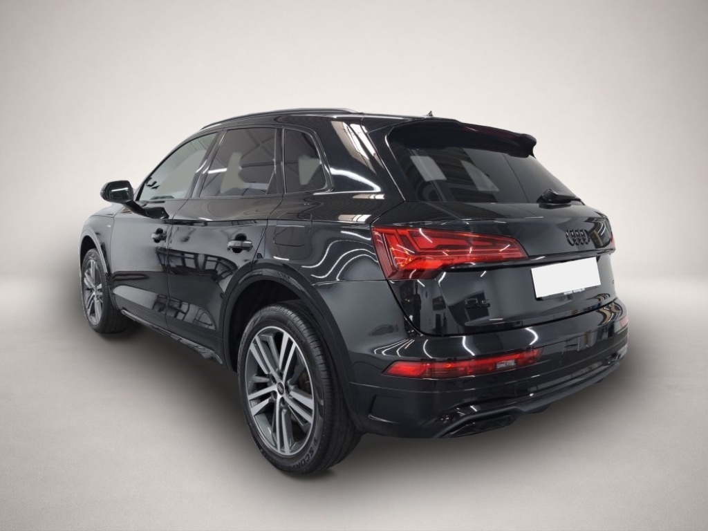 Bild 4 Audi Q5 55 TFSIe quattro 2x S line NAVI RFK AHK LED