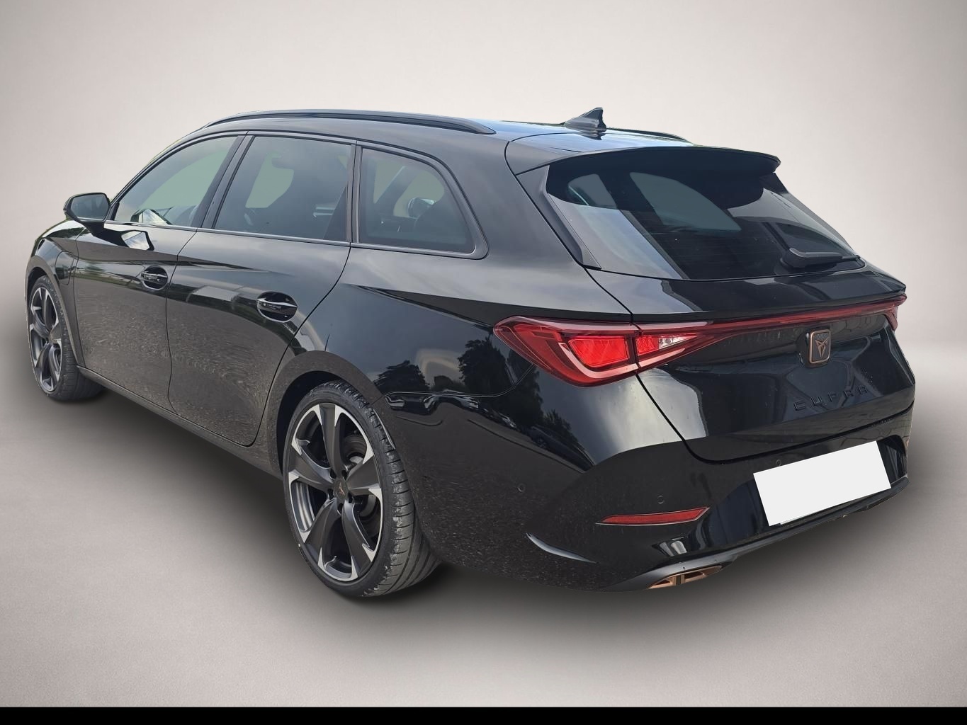 Bild 2 Cupra Leon ST 1.4 TSI DSG eHybrid 19° SAFE-DRIVING-XL