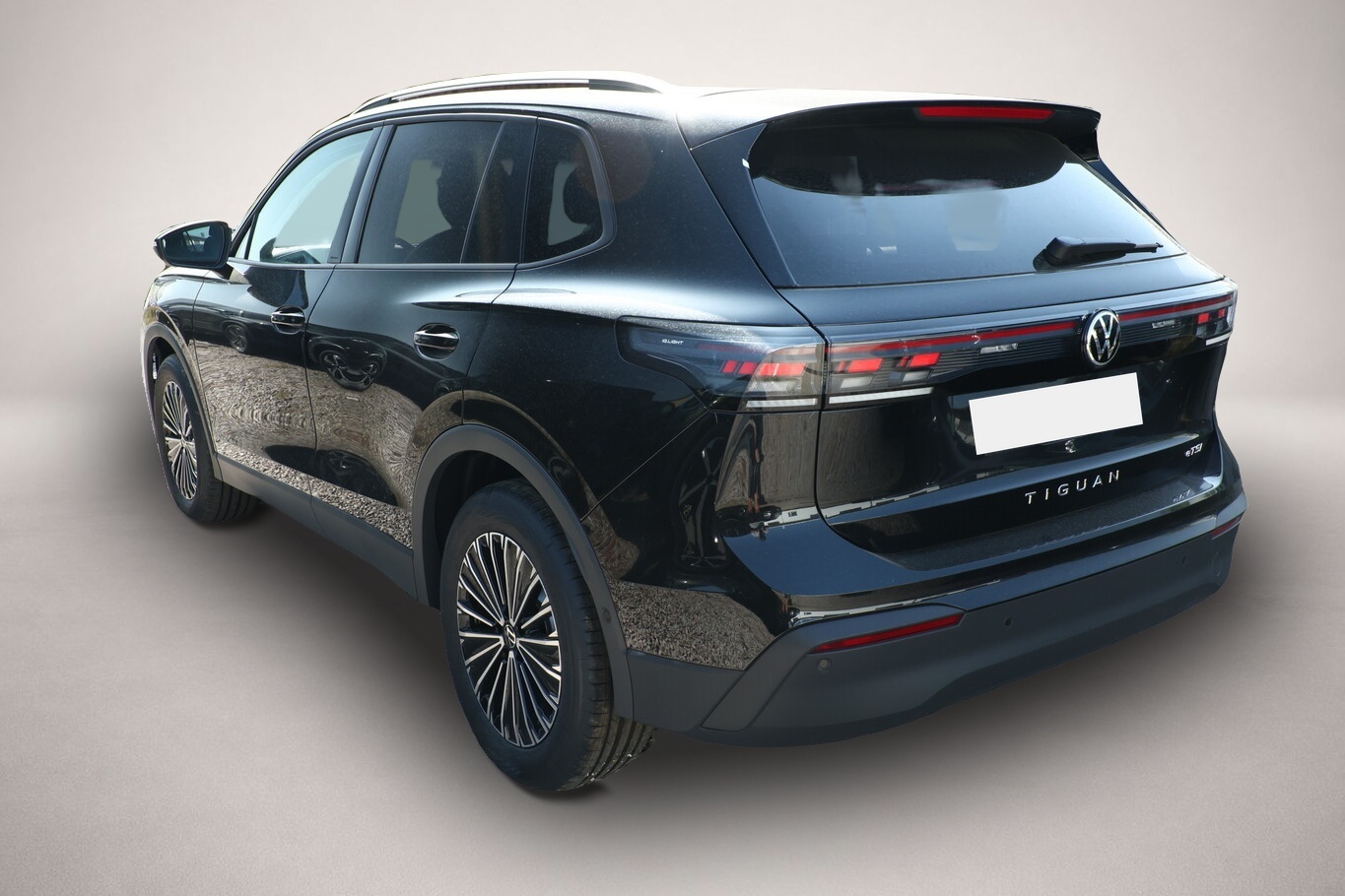 Bild 4 Volkswagen Tiguan DSG LED+ Pano 5JGar 18Z IQ.DRIVE SHZ Keyl
