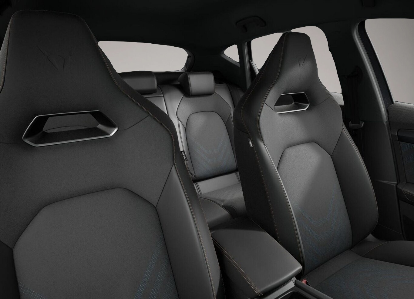 Bild 7 Cupra Formentor eTSI DSG Dinamica SHZ Kam Ambiente ACC