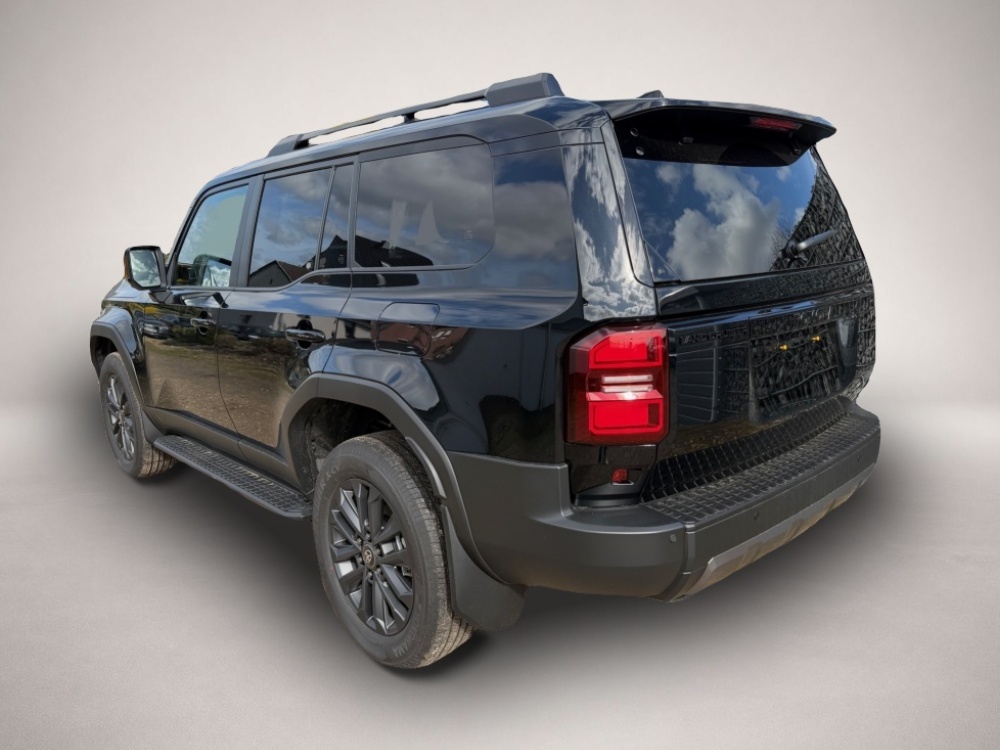 Fotografie 4 des Toyota Land Cruiser 2.8 D-4D 5-S AT 48V 4WD Pano JBL 20