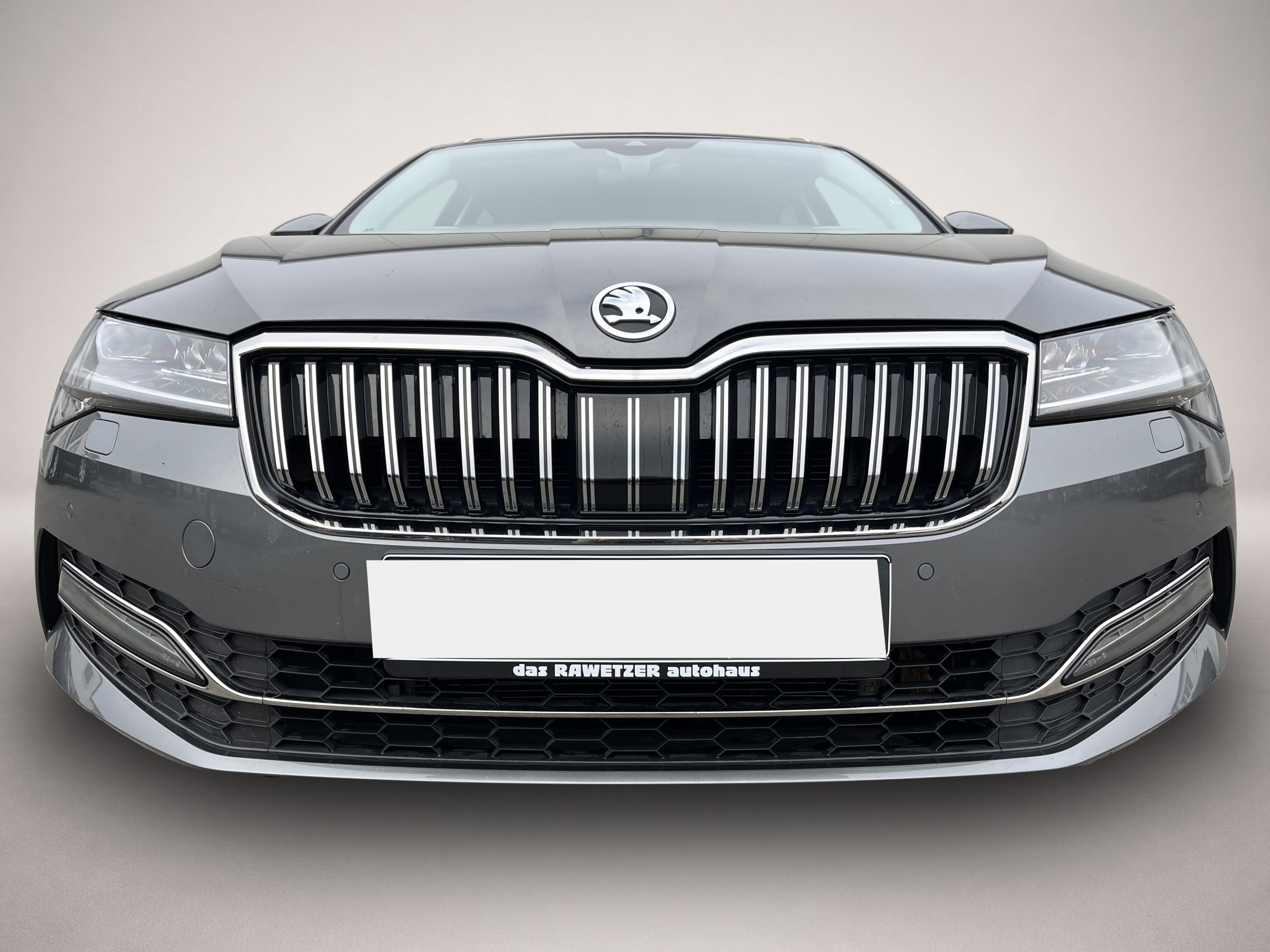Bild 2 Skoda Superb Combi 2.0 TDI DSG Style AHK Virtual Cockp