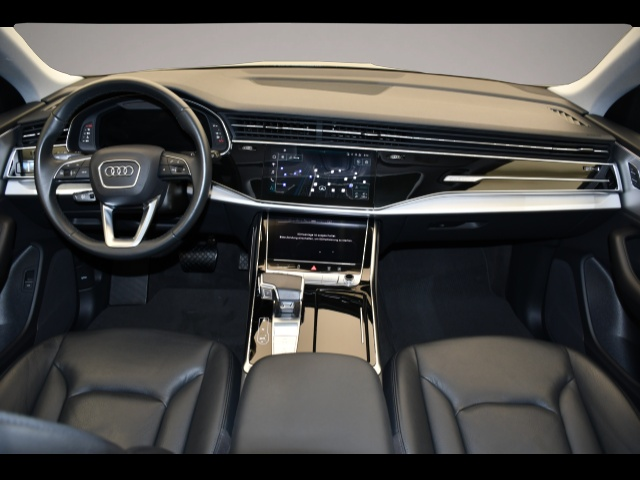 Bild 4 Audi quattro Q8 55 TFSI quattro tiptronic AHK/Pano/Rückfahrka