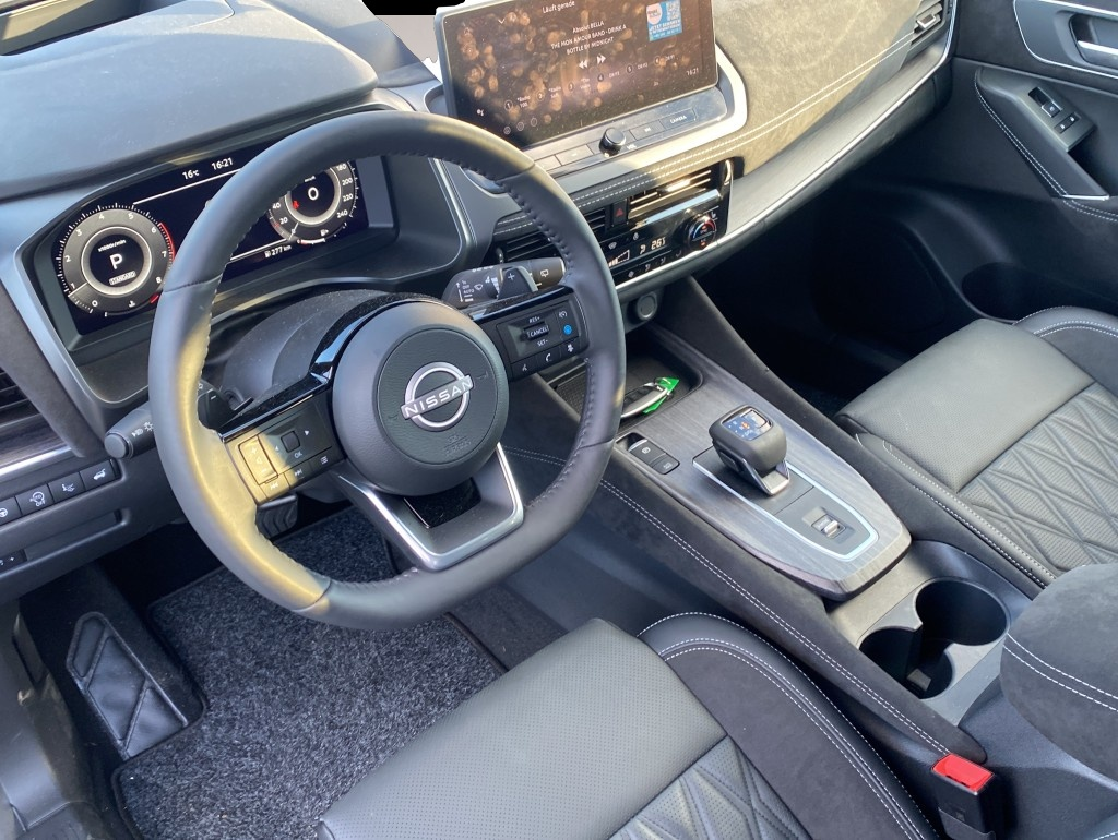 Fotografie 3 des Nissan Qashqai Facelift 1.3 DIG-T Tekna+*BOSE*Pano*