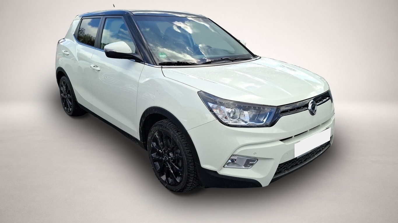 Bild 2 Ssangyong Tivoli 1.6 e-XGi 128 Black & White Nav PDC Temp