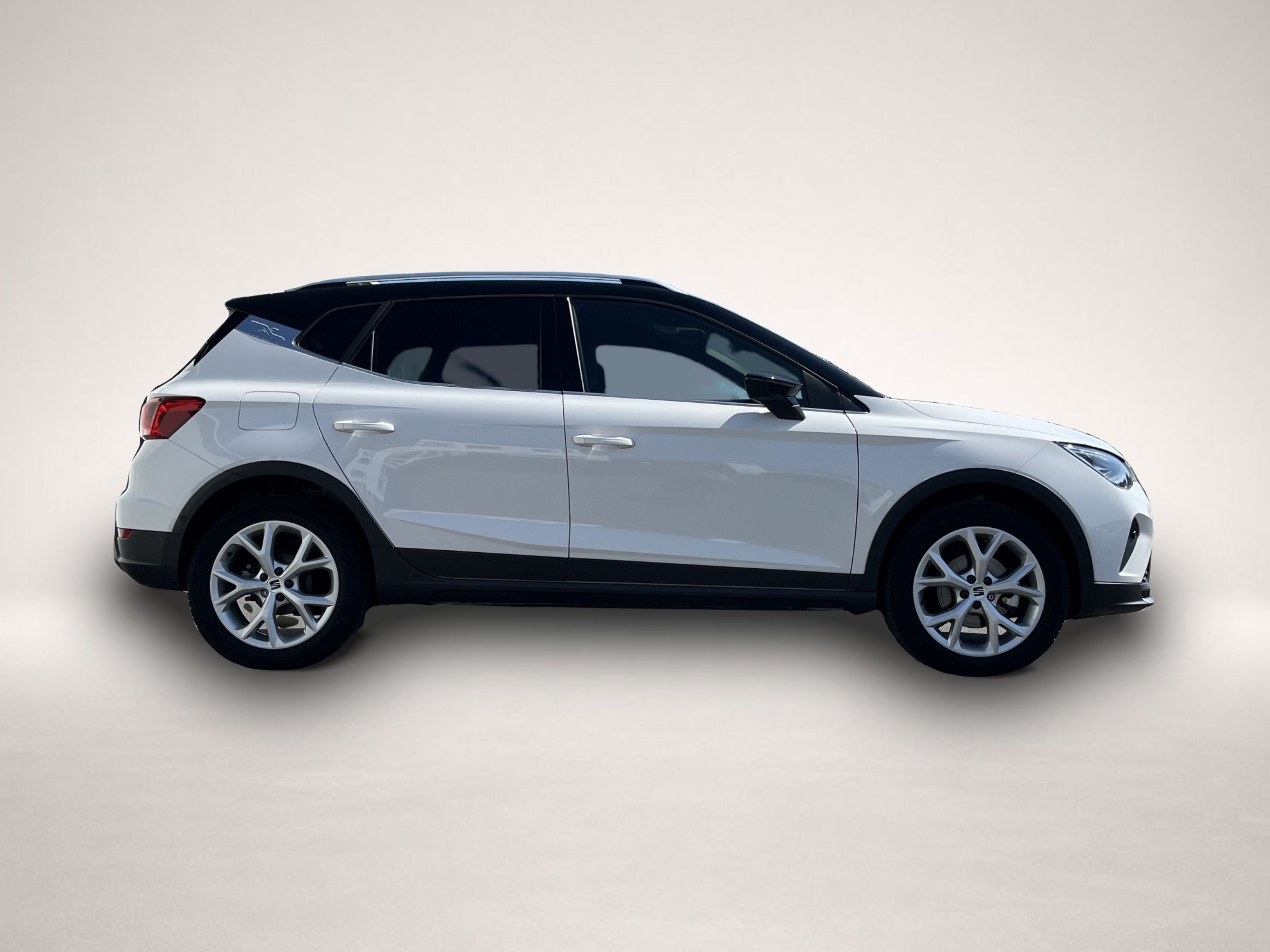 Bild 3 Seat Arona 1.0 TSI DSG FR 112¤ m.20% Anz. Navi ACC RF