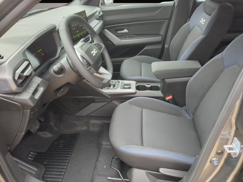Fotografie 4 des Dacia Duster hybrid-G 150 EDC 4x4 Expression SHZ+LKHZ+