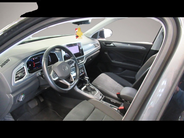 Bild 1 Volkswagen T-Roc 1.5 TSI DSG Style *LED*AHK*Navi*