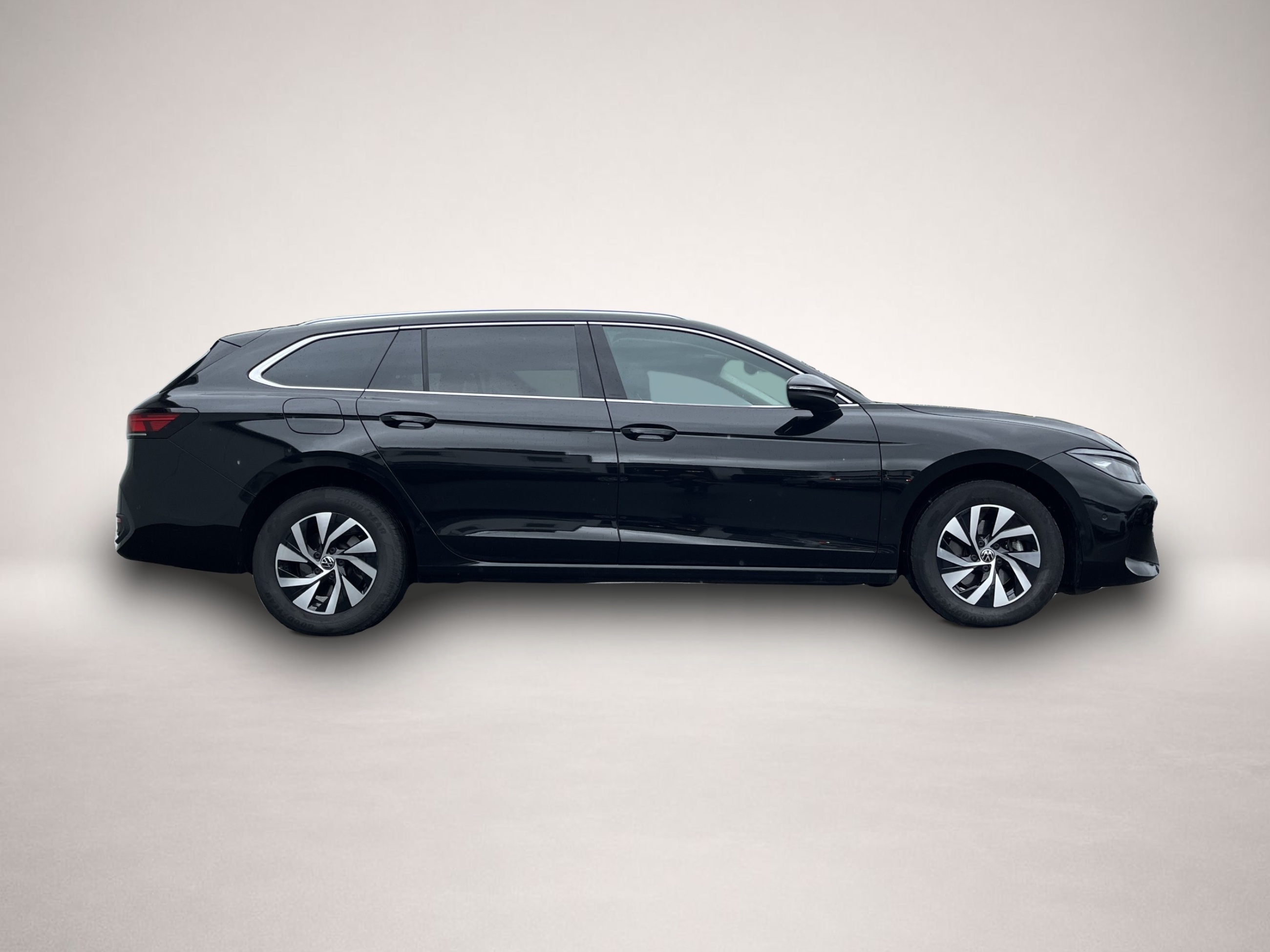 Bild 4 Volkswagen Passat Variant 2.0 TDI DSG Business AHK HeadUp N