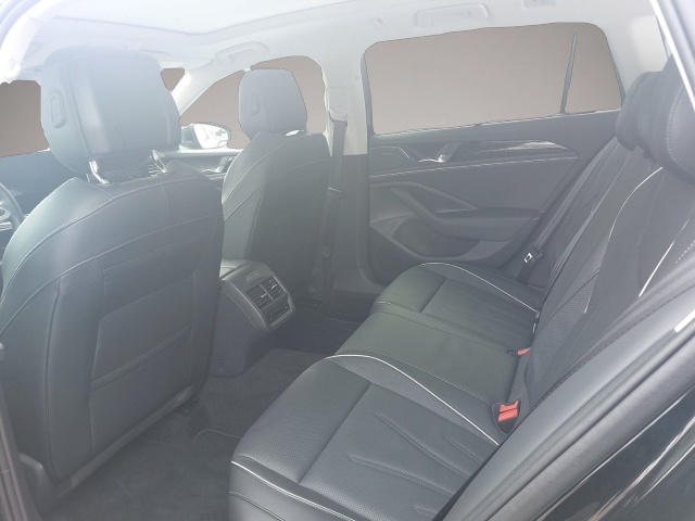 Volkswagen Passat Variant Passat Variant 2.0 TDI Elegance Head-Up-Display - Thumbnail 4