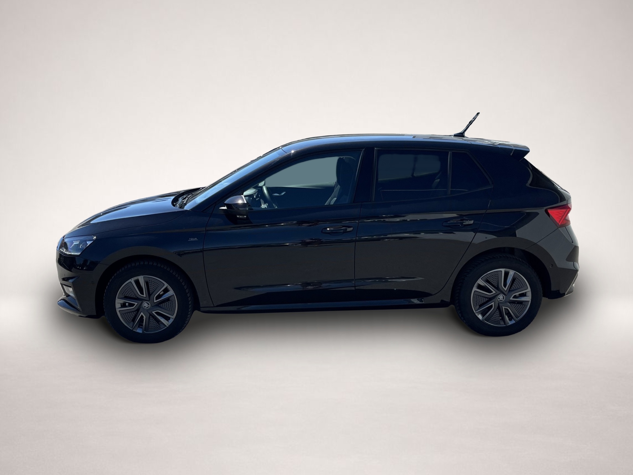 Bild 2 Skoda Fabia 1.5 TSI DSG Selection Tour Navi LED RFK SH
