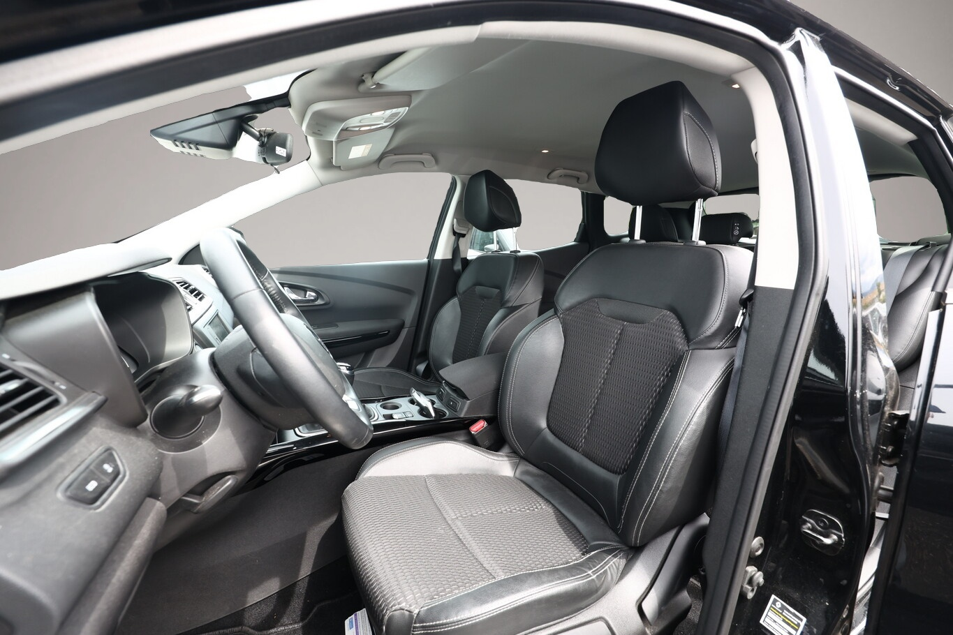 Bild 6 Renault Kadjar 1.2 TCe 130 Limited Nav PDC SHZ Kam Temp