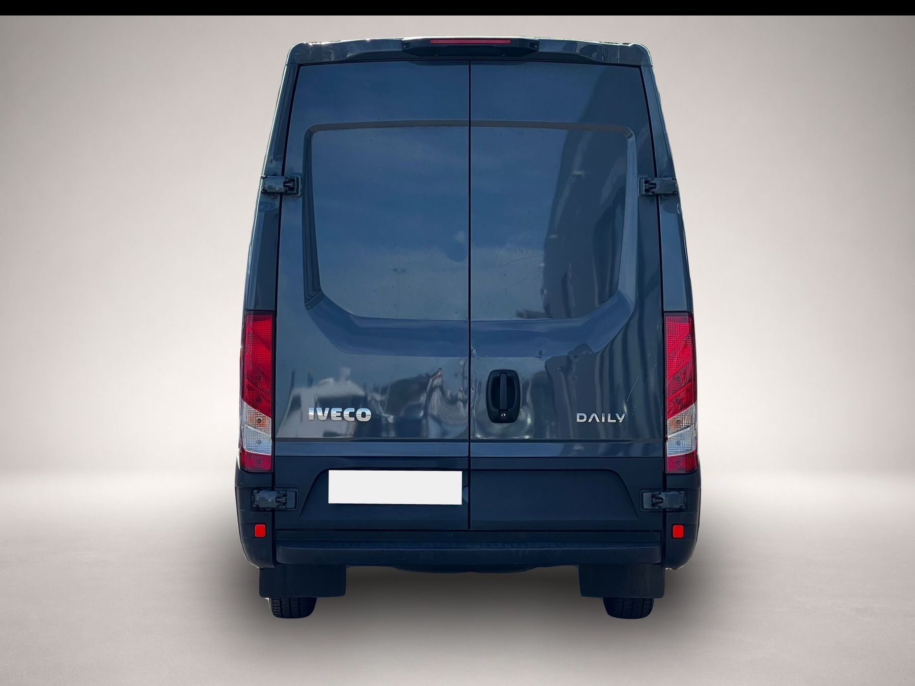 Bild 4 Iveco Other Daily 2.3 S16 HA 4100 RS Pkt Evolution, LR Boden