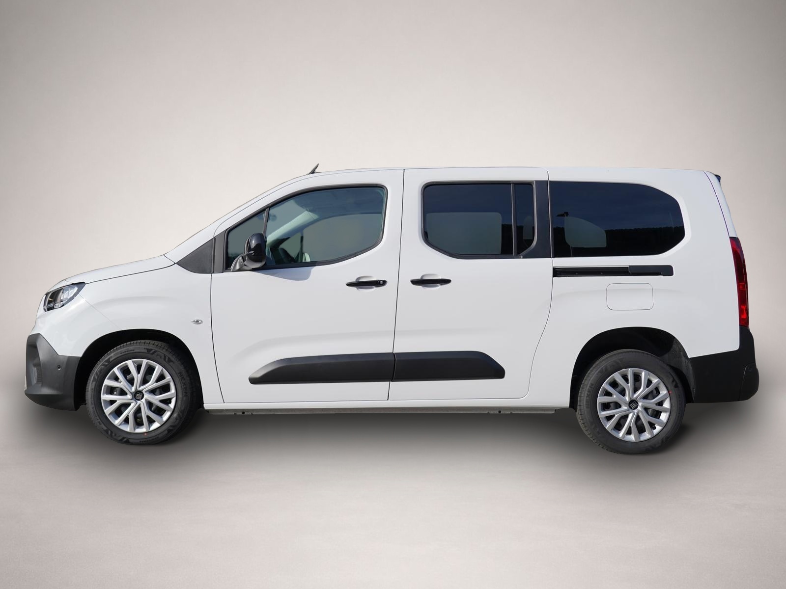 Fotografie 3 des Fiat Doblo Maxi 7-Sitzer 1.5 BlueHDi LED mtl. ab249€*