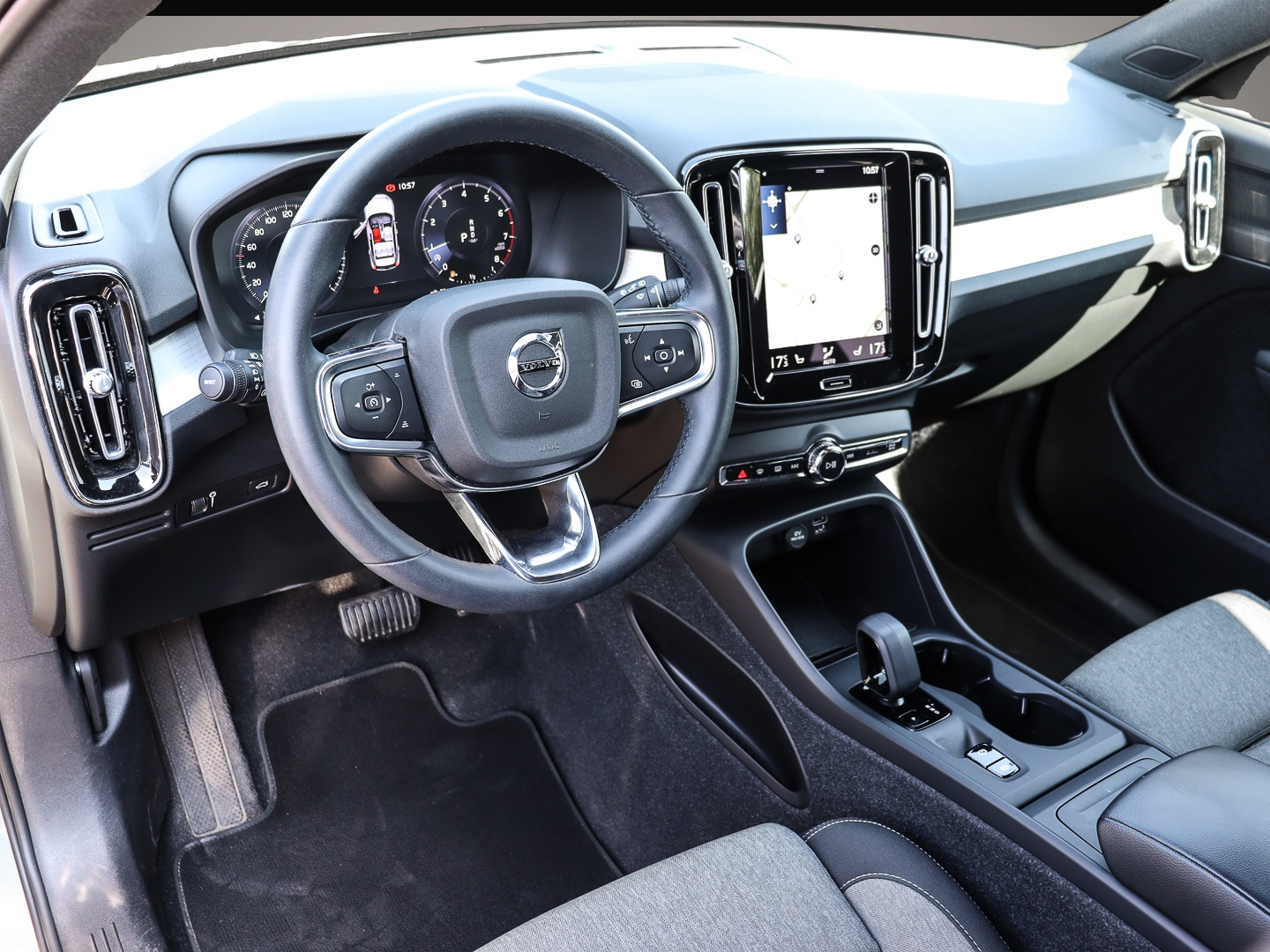 Bild 3 Volvo XC40 Core 2WD T2 EU6d Navi Digitales Cockpit Sou