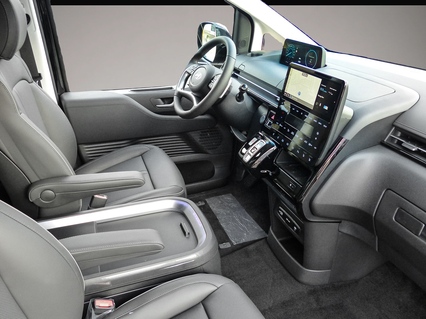 Bild 3 Hyundai STARIA Signature Hybrid 2WD 1.6 T-GDI EU6e 7-Sit
