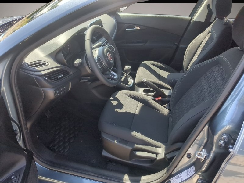 Fotografie 4 des Fiat Tipo 1.6 M-Jet Diesel Urban RFK+LED+DAB