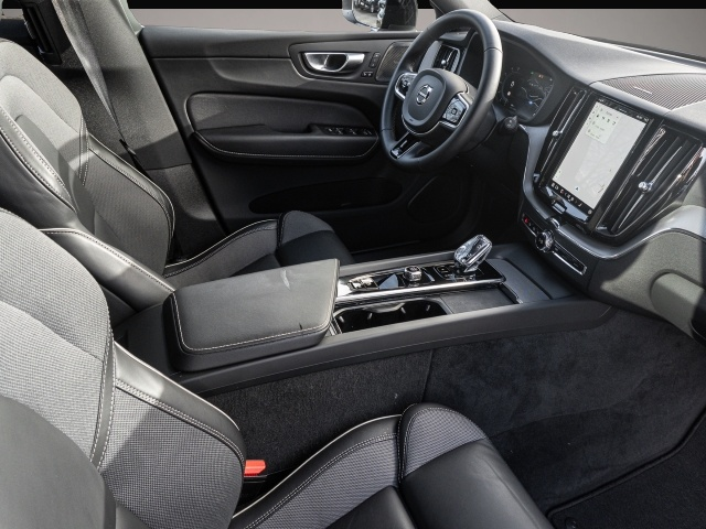 Volvo XC60 XC60 Plus Dark 2WD Leder Digitales Cockpit Memor - Thumbnail 6