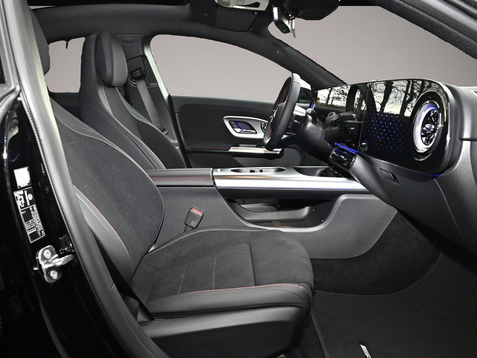 Bild 2 Mercedes-Benz CLA 200