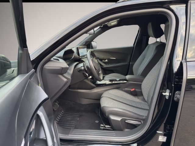 Bild 7 Peugeot 2008 Allure EAT8 NAVI ALLWETTER SHZ PDC KAMERA K