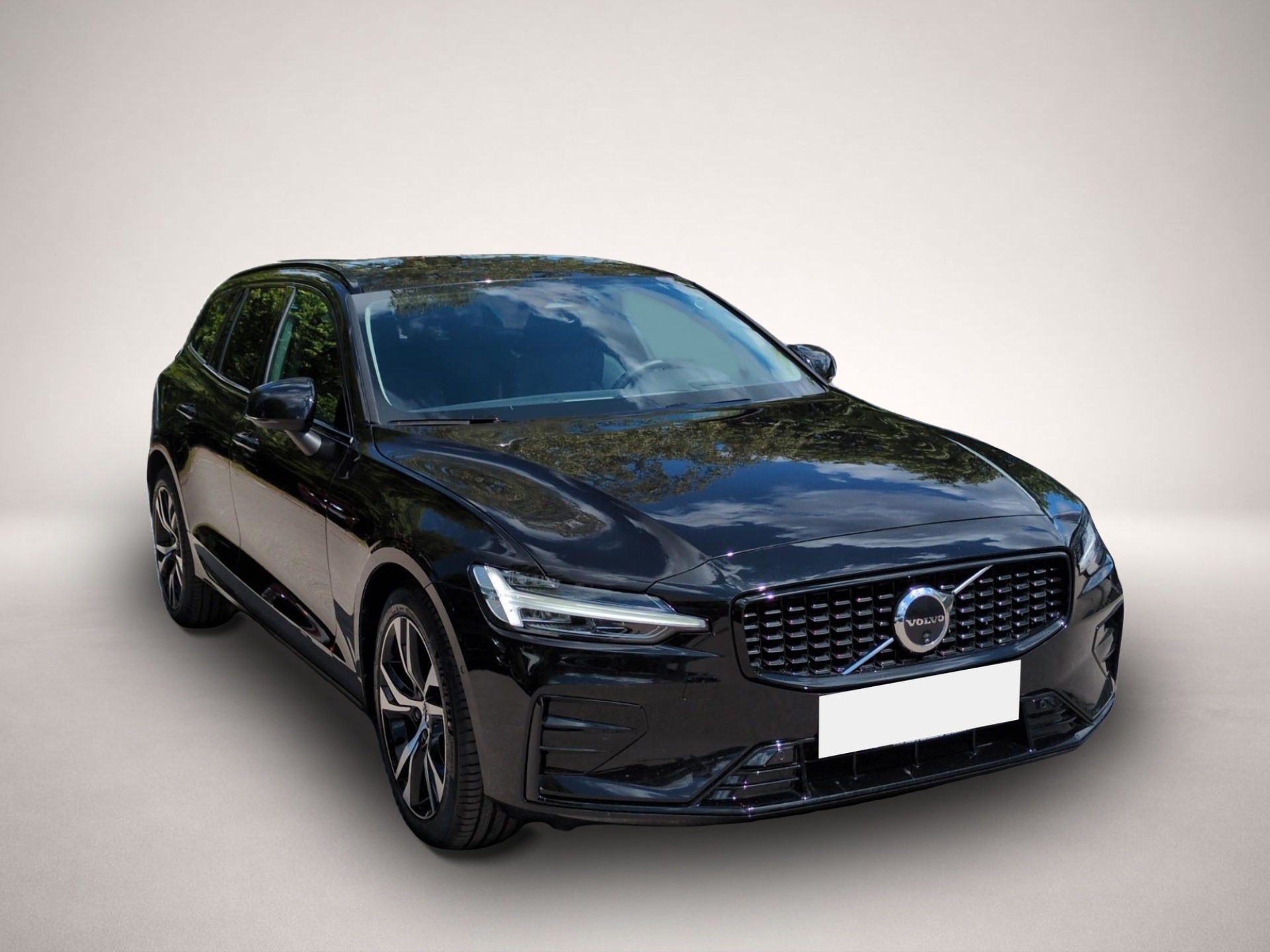 Fotografie 4 des Volvo V60 B4 (Benzin) Plus Dark Automatik Bluetooth Na