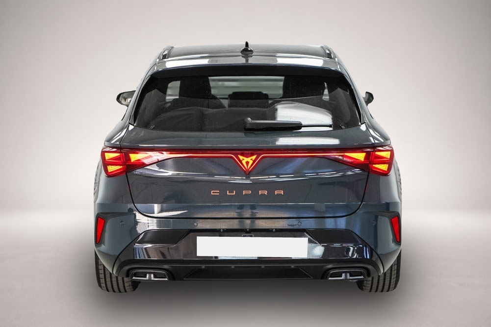 Fotografie des Cupra Leon ST 2,0 TSI DSG 4x4 Cupra - LAGER