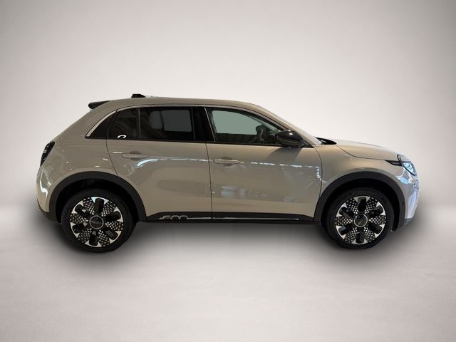 Fotografie 4 des Fiat 600 La Prima Hybrid 1.2 T3 81 kW (110 PS) DCT Klima.