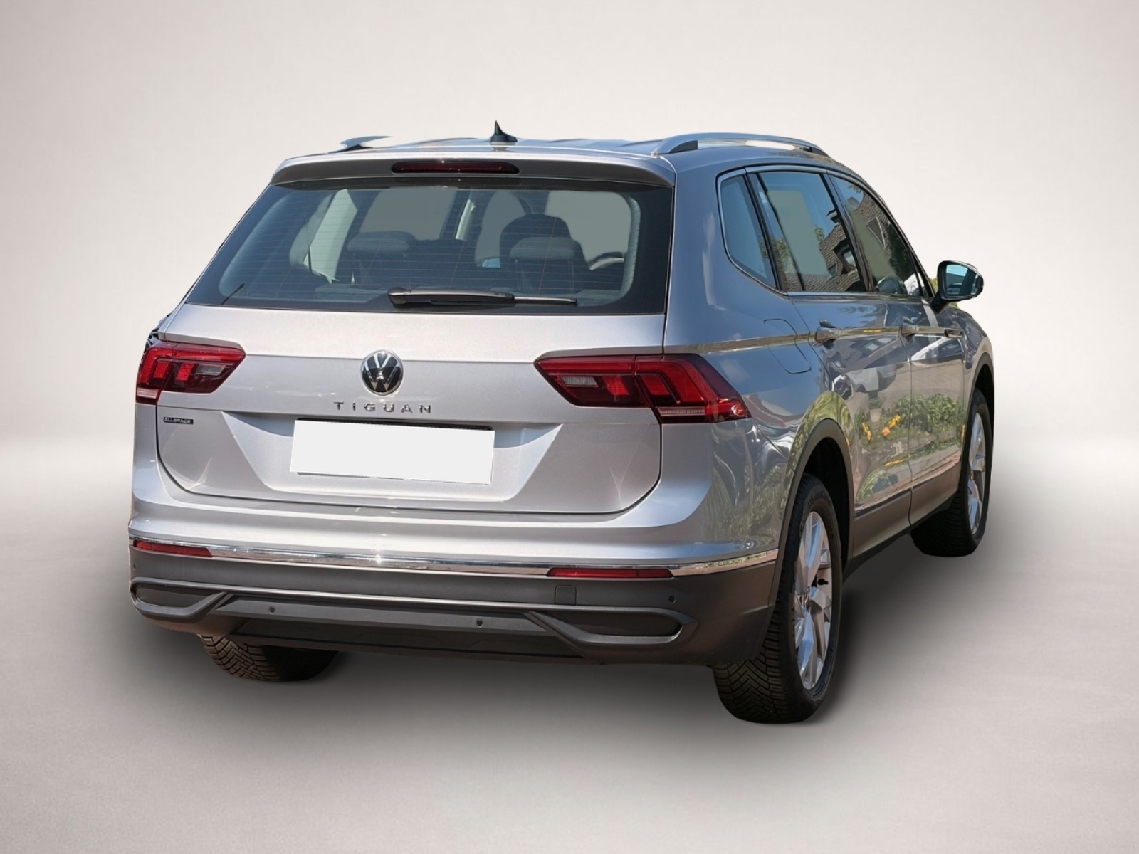 Bild 3 Volkswagen Tiguan Allspace Life Navi 7 Sitze AHK LED ACC El