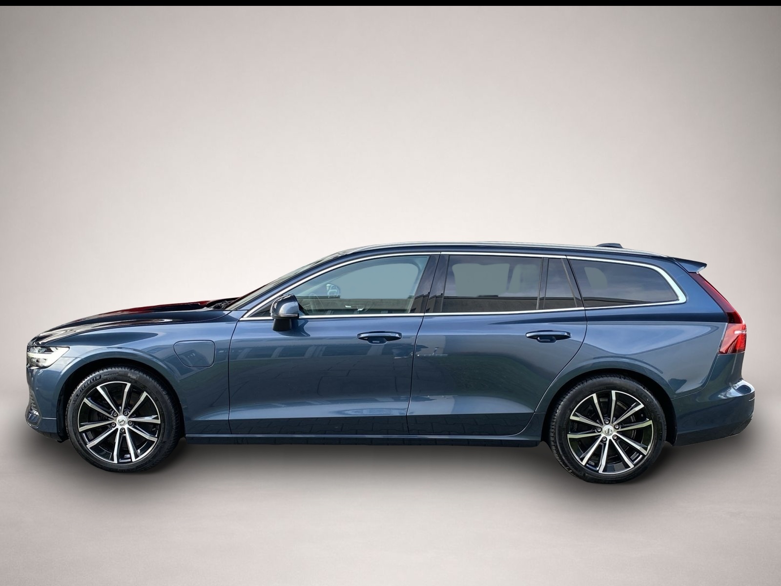 Fotografie 2 des Volvo V60 T8 Twin Engine Core Recharge AHK*LED*ShZ*