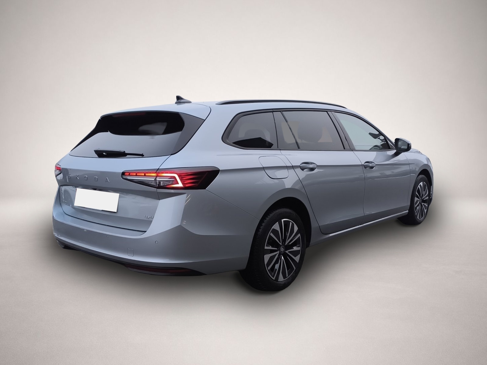 Fotografie 7 des Skoda Superb Combi 2.0 TSI DSG 4x4 Selection AHK HEAD