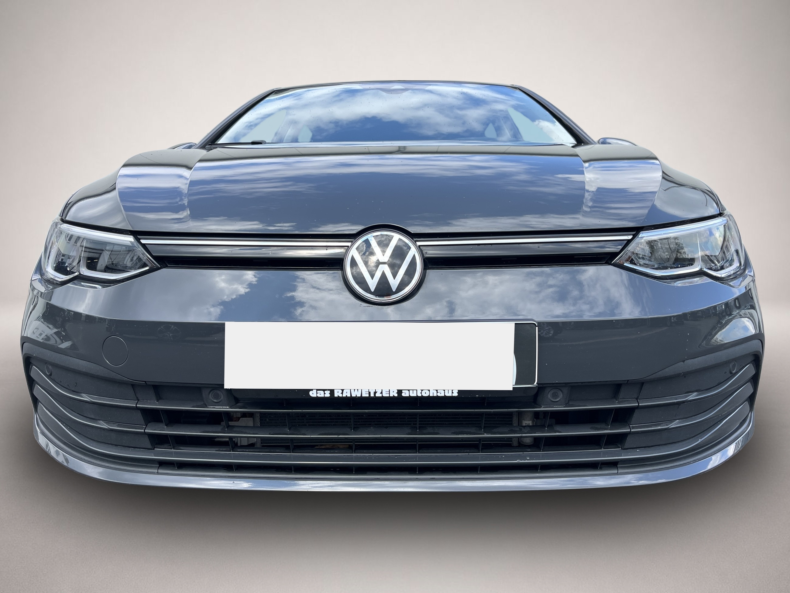 Bild 3 Volkswagen Golf 2.0 TDI Life Navi TravelAssist SHZ LR-HZG P