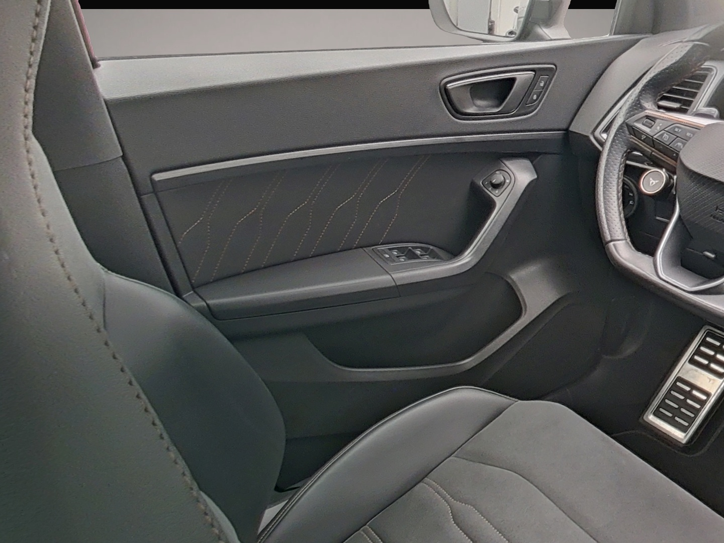 Bild 5 Cupra Ateca 2.0 TSI DSG 4Dr. VZ 5-J-GAR EASY-OPEN NAVI
