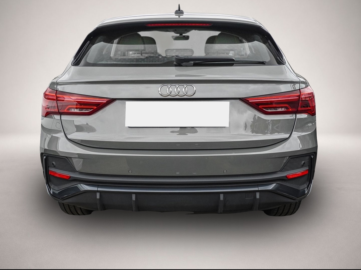 Bild 4 Audi Q3 Sportback 45 TFSI e S-tronic Virtuell LED Led