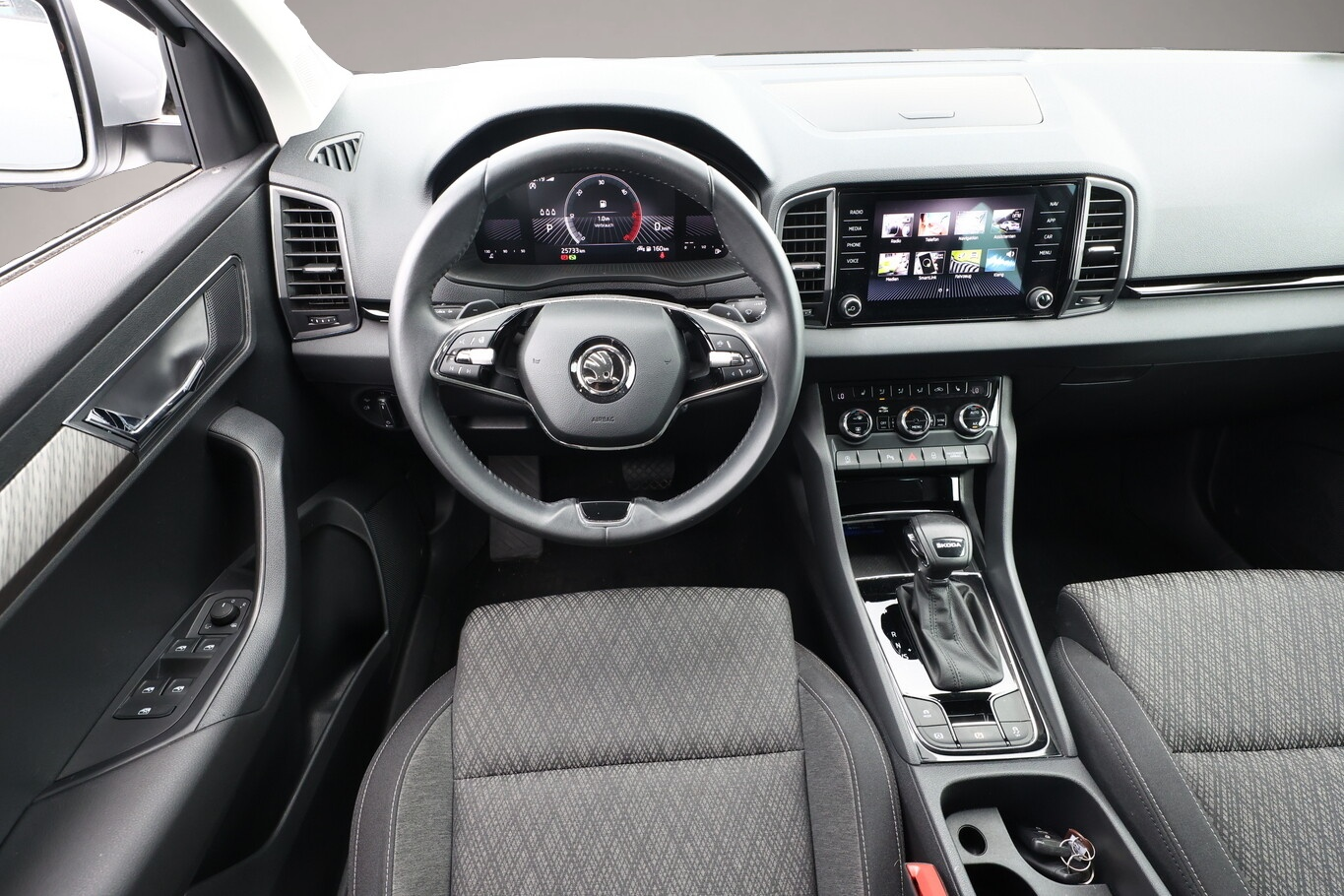 Bild 6 Skoda Karoq 2.0 TDI 116 DSG Style LED PDC Kam SmartLi