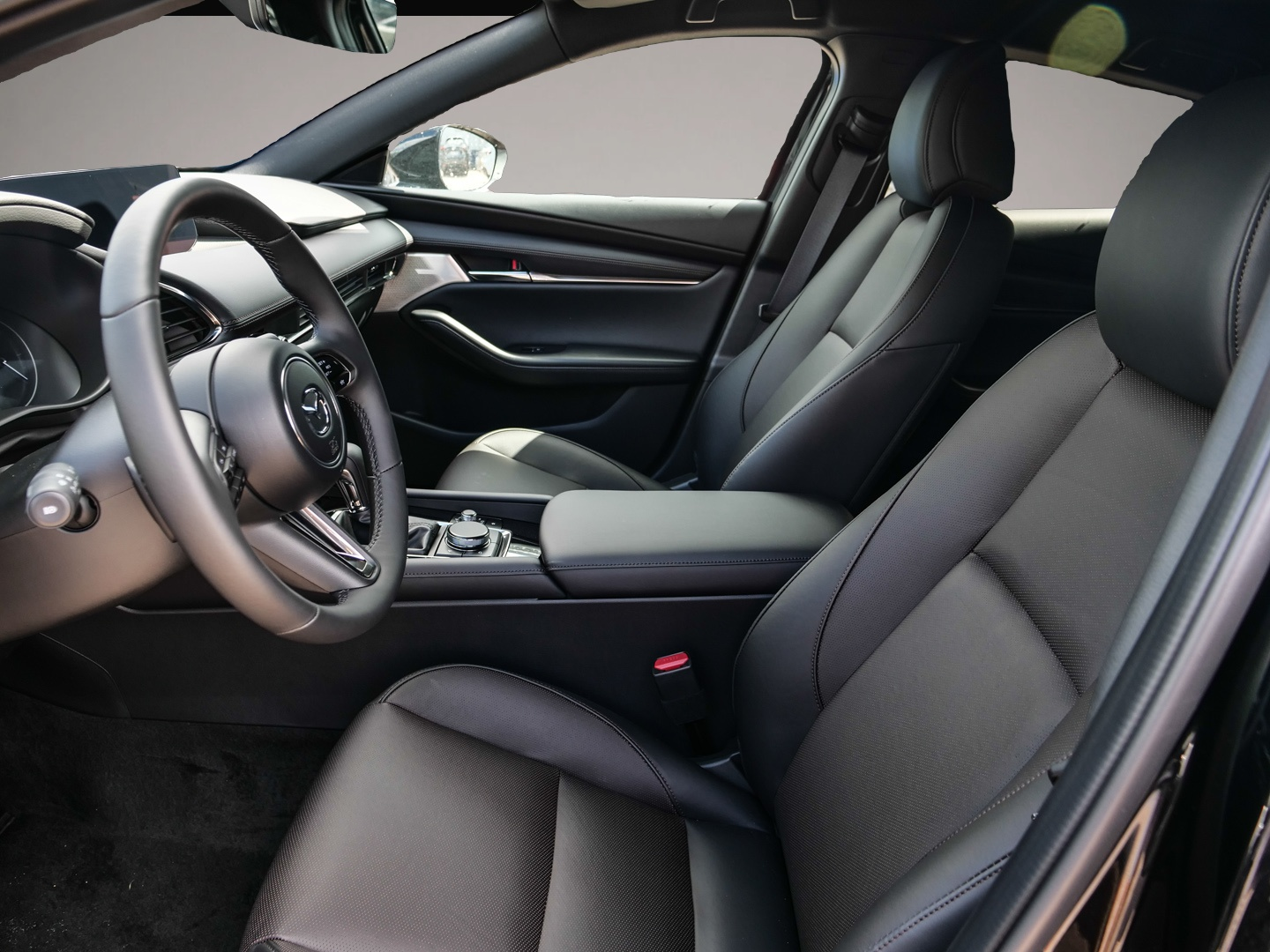 Bild 4 Mazda 3 2025 Takumi 2.0L e-SKYACTIV-X 186PS AWD LEDER