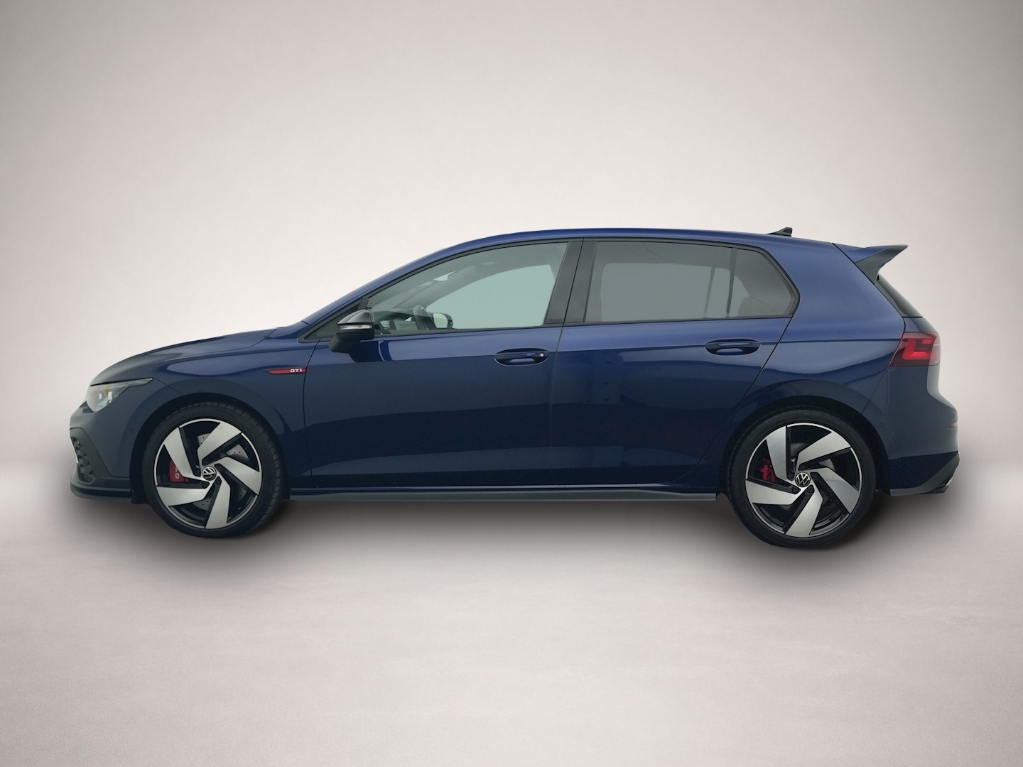 Bild 2 Volkswagen Golf GTI 8 2.0 TSI DSG Clubsport Blackstyle PANO