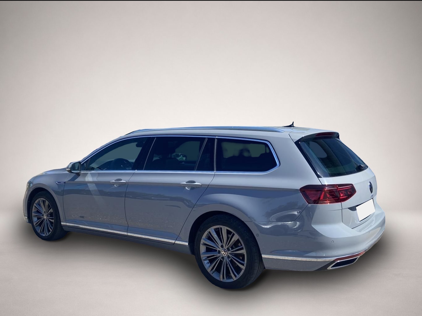 Fotografie 2 des Volkswagen Passat Variant GTE 1.4 TSI DSG PANORAMA+AHK+APP-