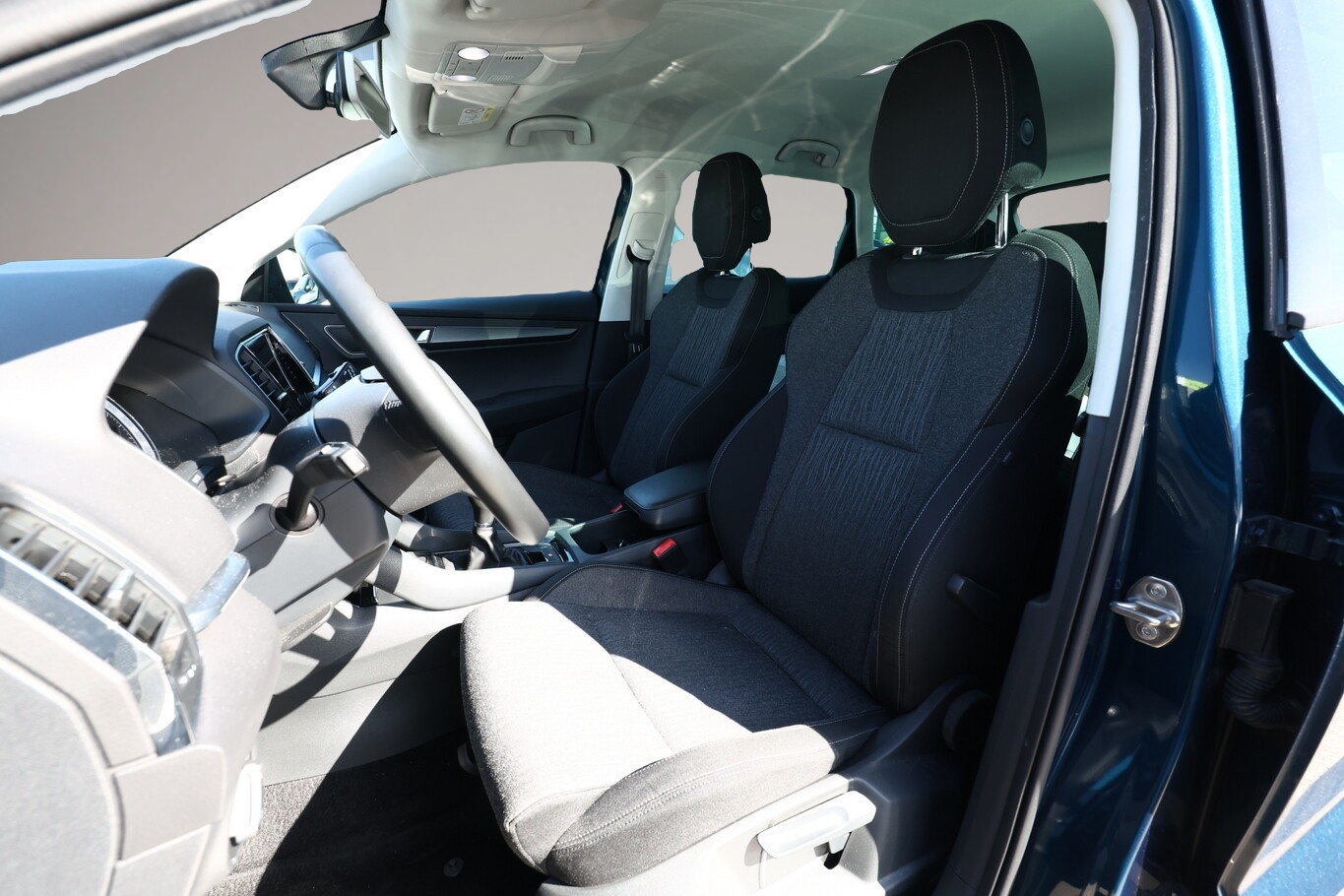 Bild 5 Skoda Karoq 1.5 TSI 150 Style LED Nav SunSet PDC LM17Z