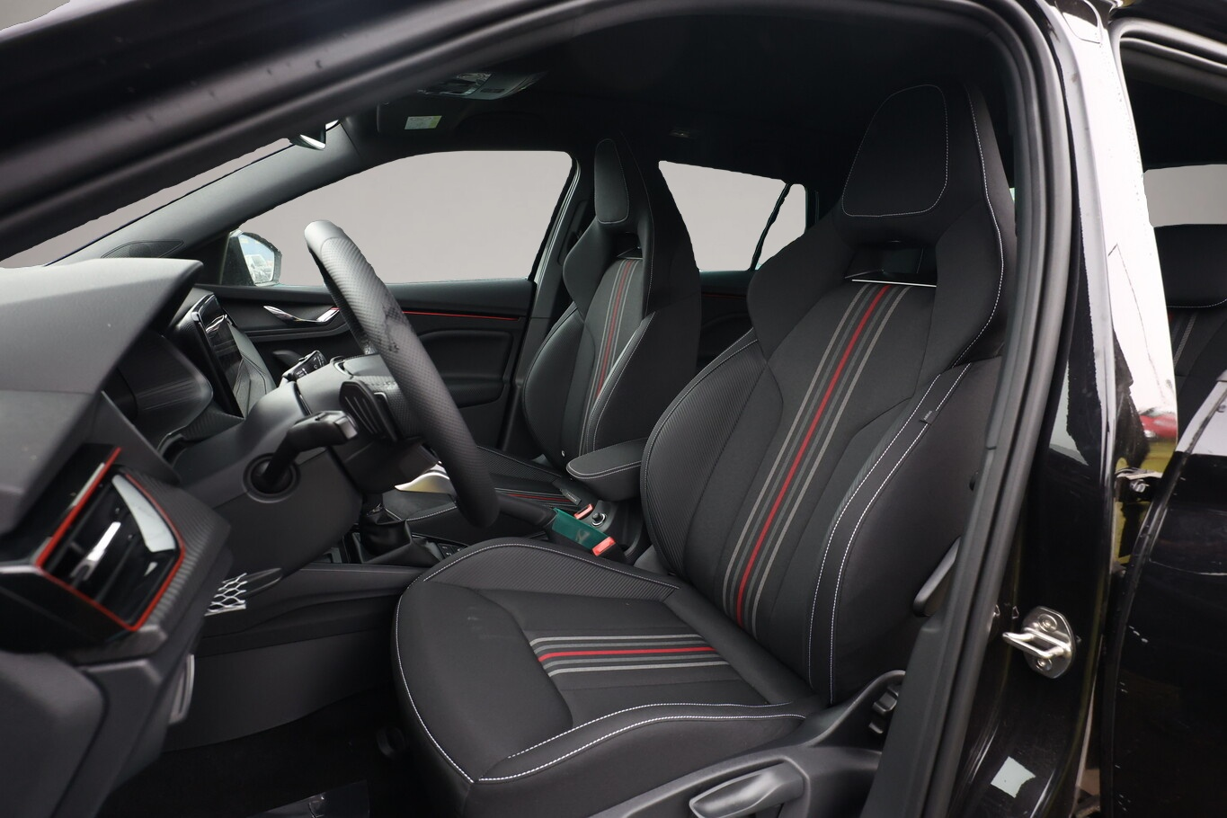 Bild 5 Skoda Scala DSG MonteC Pano Matrix Nav Kessy SHZ Kam