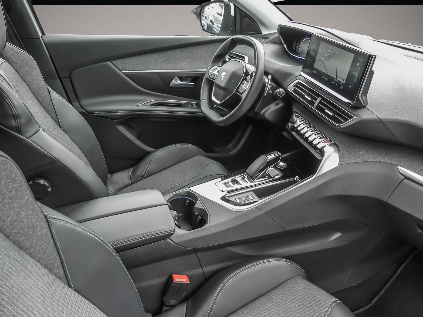 Bild 4 Peugeot 3008 Hybrid 225 Allure Pack 1.6 Plug-In EU6d Nav