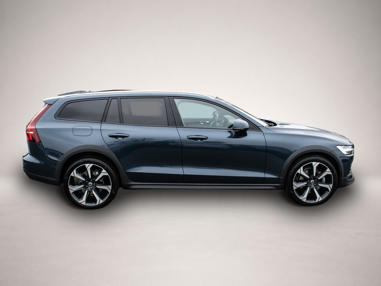 Fotografie 3 des Volvo V60 Cross Country B4 (Diesel) AWD Ultimate
