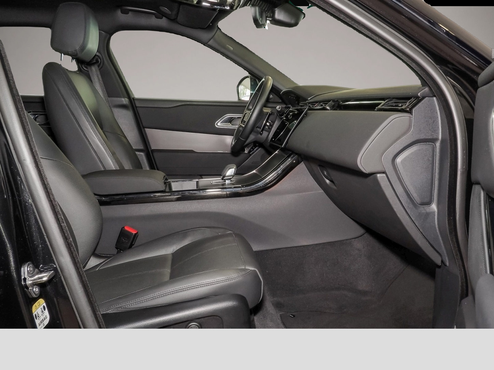 Bild 5 Land Rover RANGE ROVER VELAR R-DYNAMIC SE D 200 MHEV