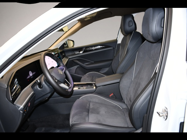 Bild 3 Volkswagen Passat Variant 2.0 TDI 4M DSG Elegance Matrix/AH