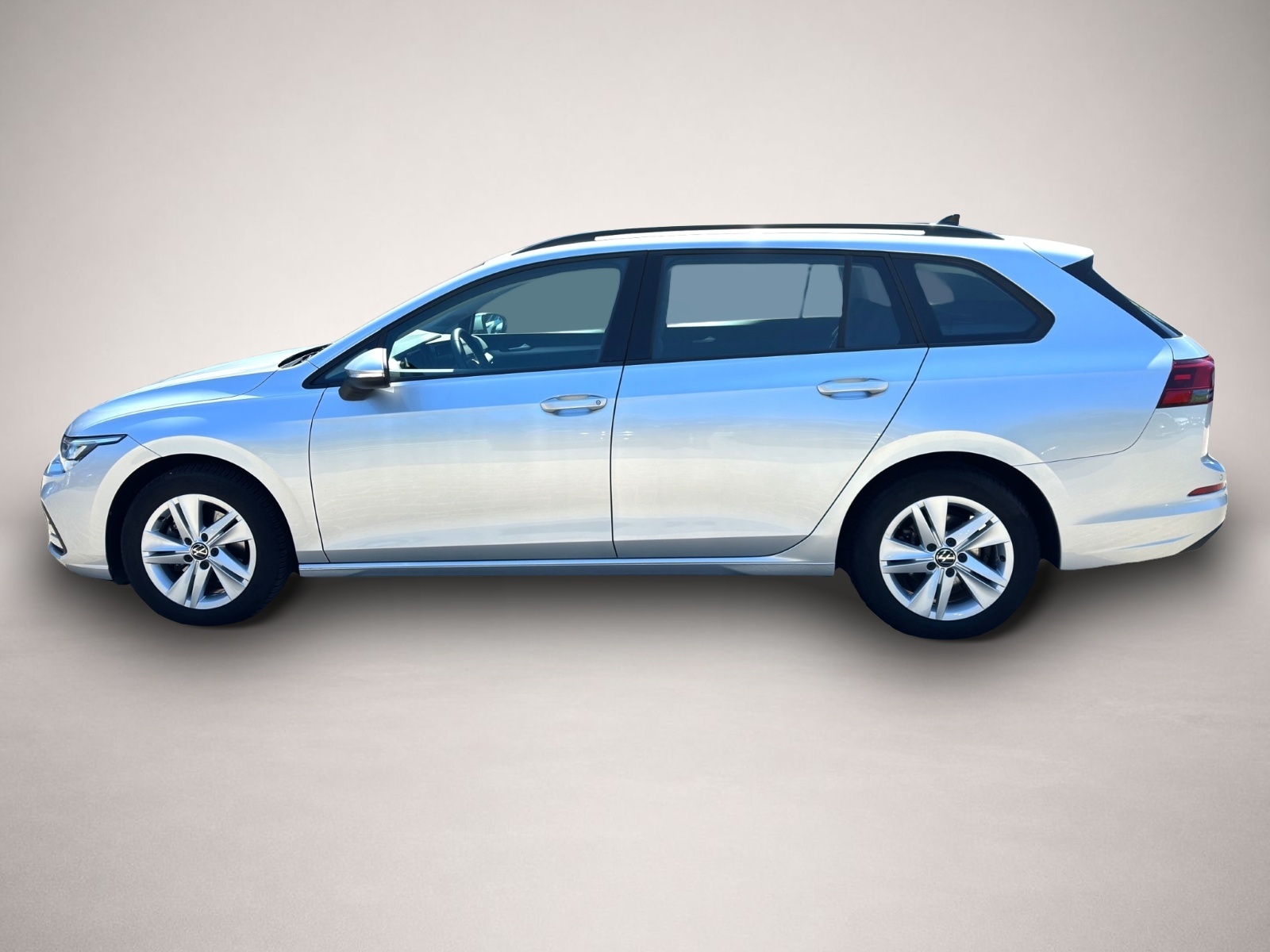 Fotografie 3 des Volkswagen Golf Variant 8 1.5 eTSI DSG Life AHK LED ACC NAV