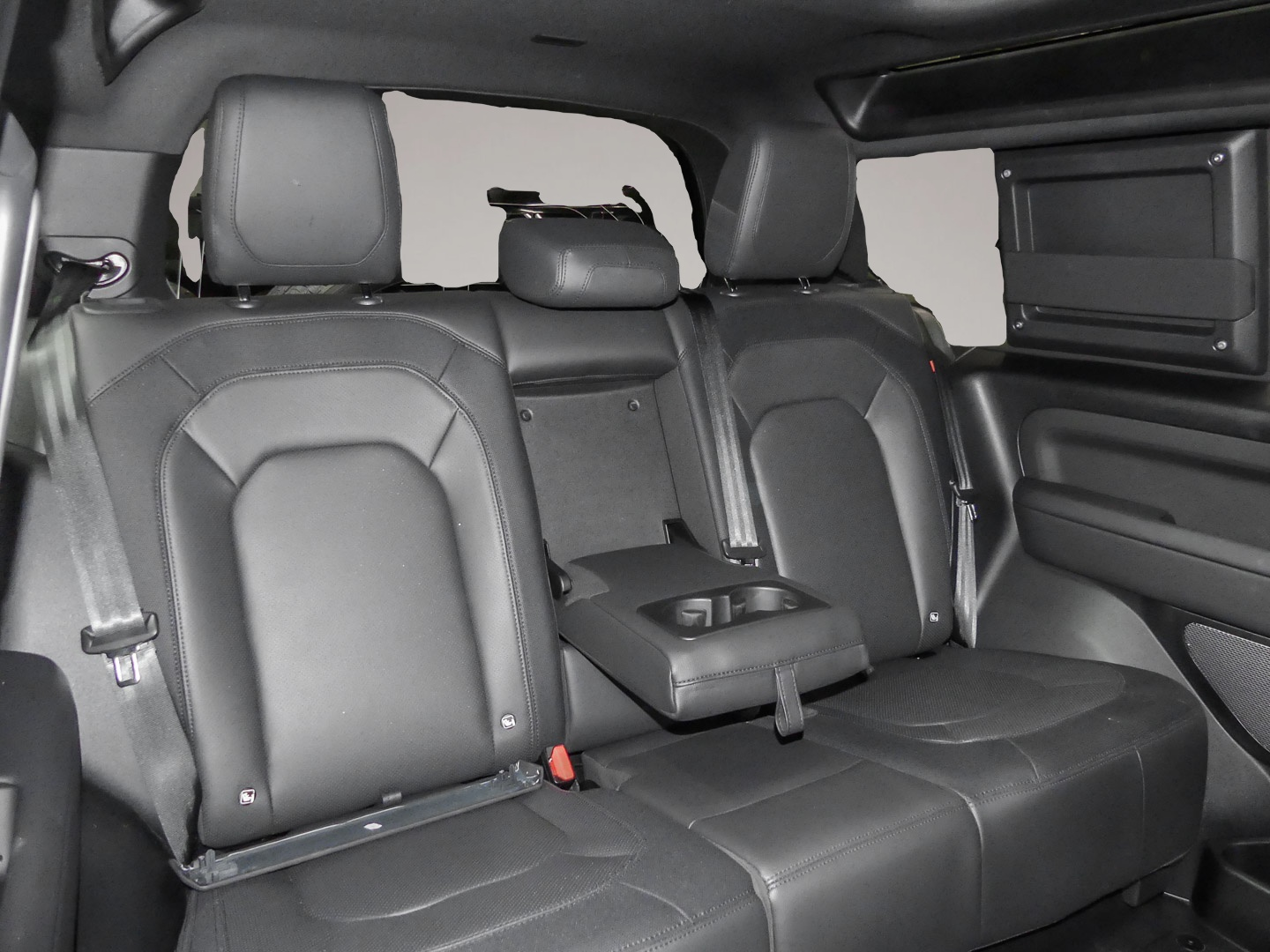 Bild 5 Land Rover Defender 90 X-Dynamic SE D250 Luftfederung AD Ni