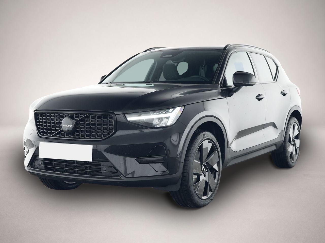 Bild 1 Volvo XC40 Plus Black Edition 2WD StandHZG Digitales C