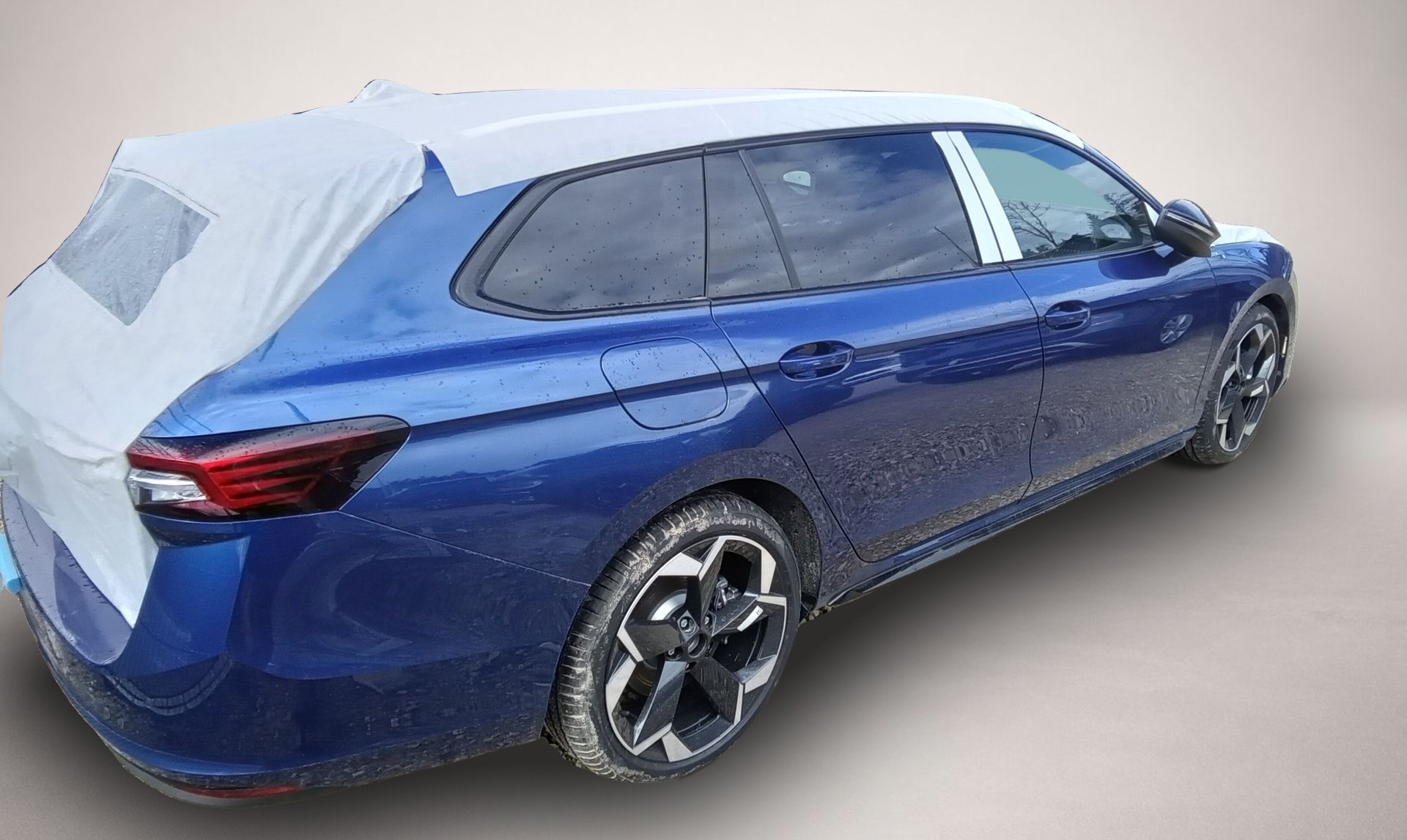 Fotografie des Skoda Superb Skoda Combi Sportline 2.0 TSI 195 kW (265