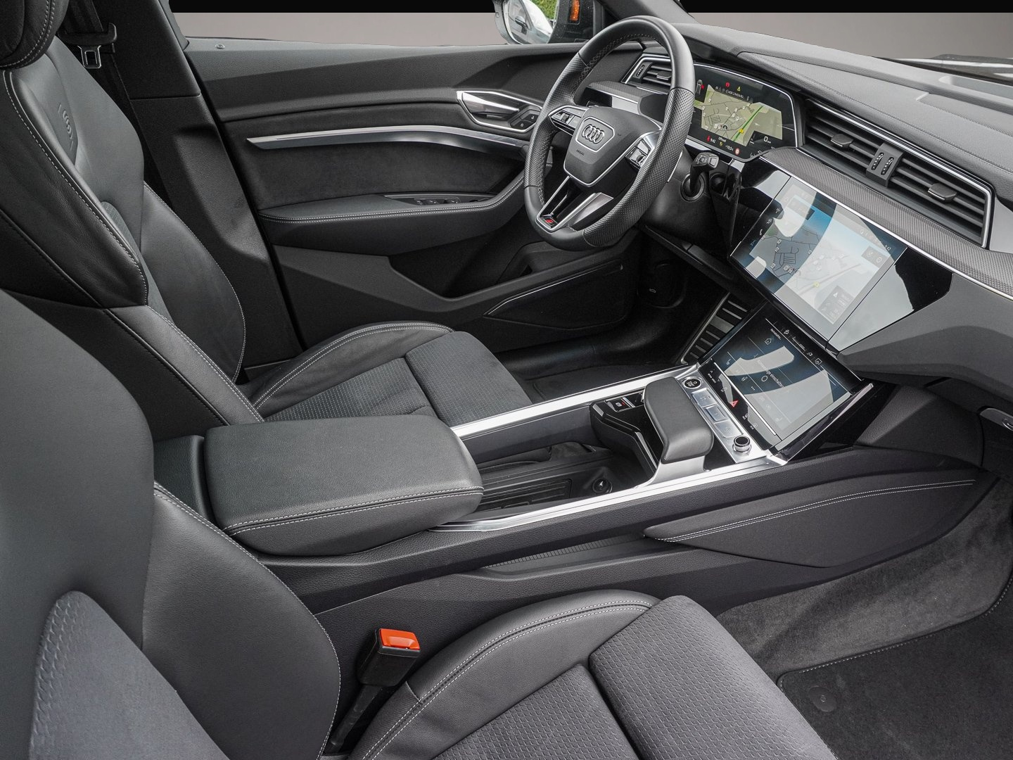 Bild 6 Audi Q8 e-tron 55 quattro S line AHK Pano B&O