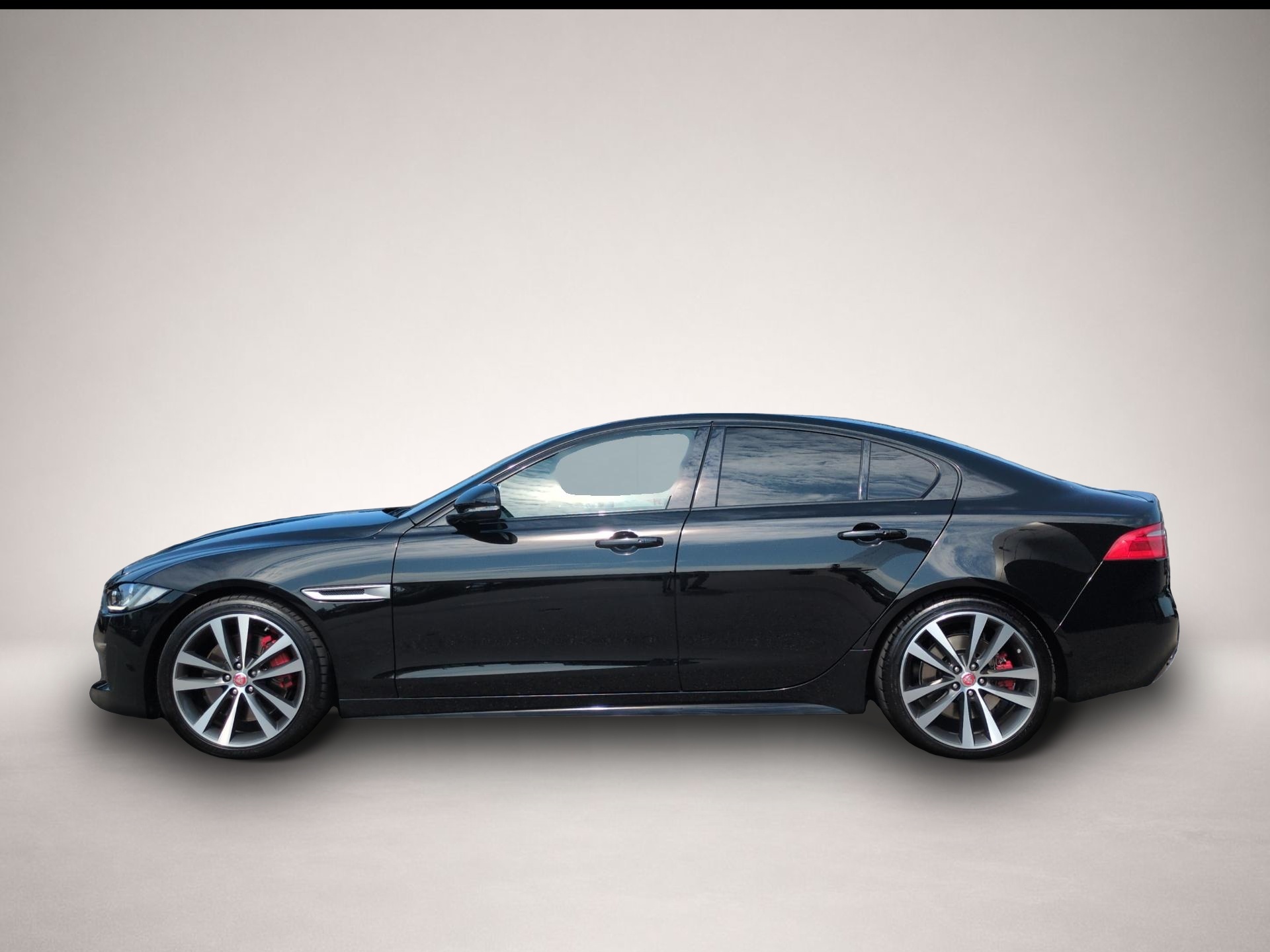 Bild 2 Jaguar XE 3.0 V6 S Schiebedach Park-P. Kamera Navi Xeno