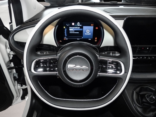 Bild 5 Fiat 500 Hybrid 48 kW La Prima Navi LED Apple CarPlay